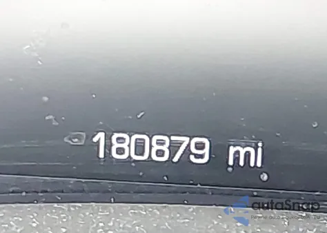 2019 Chevrolet Impala Lt z USA, uszkodzony, nr VIN 1G11Z5S39KU104229